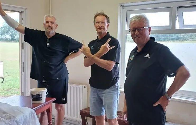 A bit of posing by John Rowles, Alan Jones  and Martin Jones